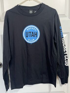NWT Utah Hockey Club NHL Long Sleeve Graphic Tee Black Medium Mammoth